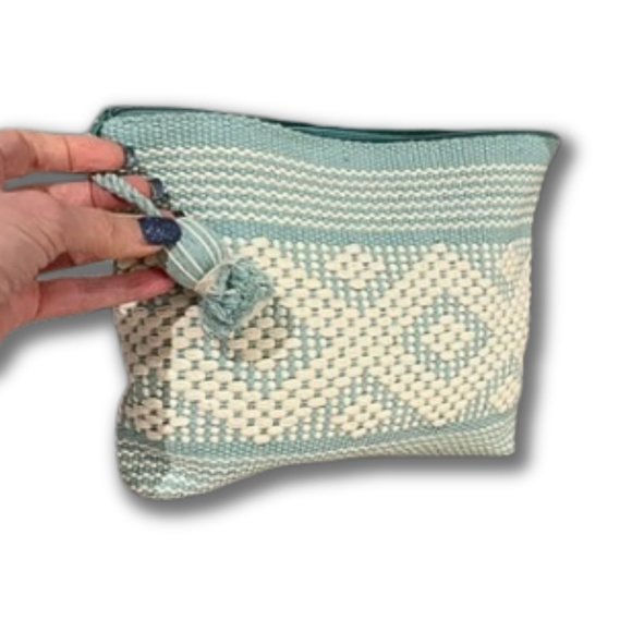 2-PACK SET HANDWOVEN AQUA AND CREAM MAKE UP ACCESSORY BAGS 100% COTTON EXTERIOR - Picture 8 of 10